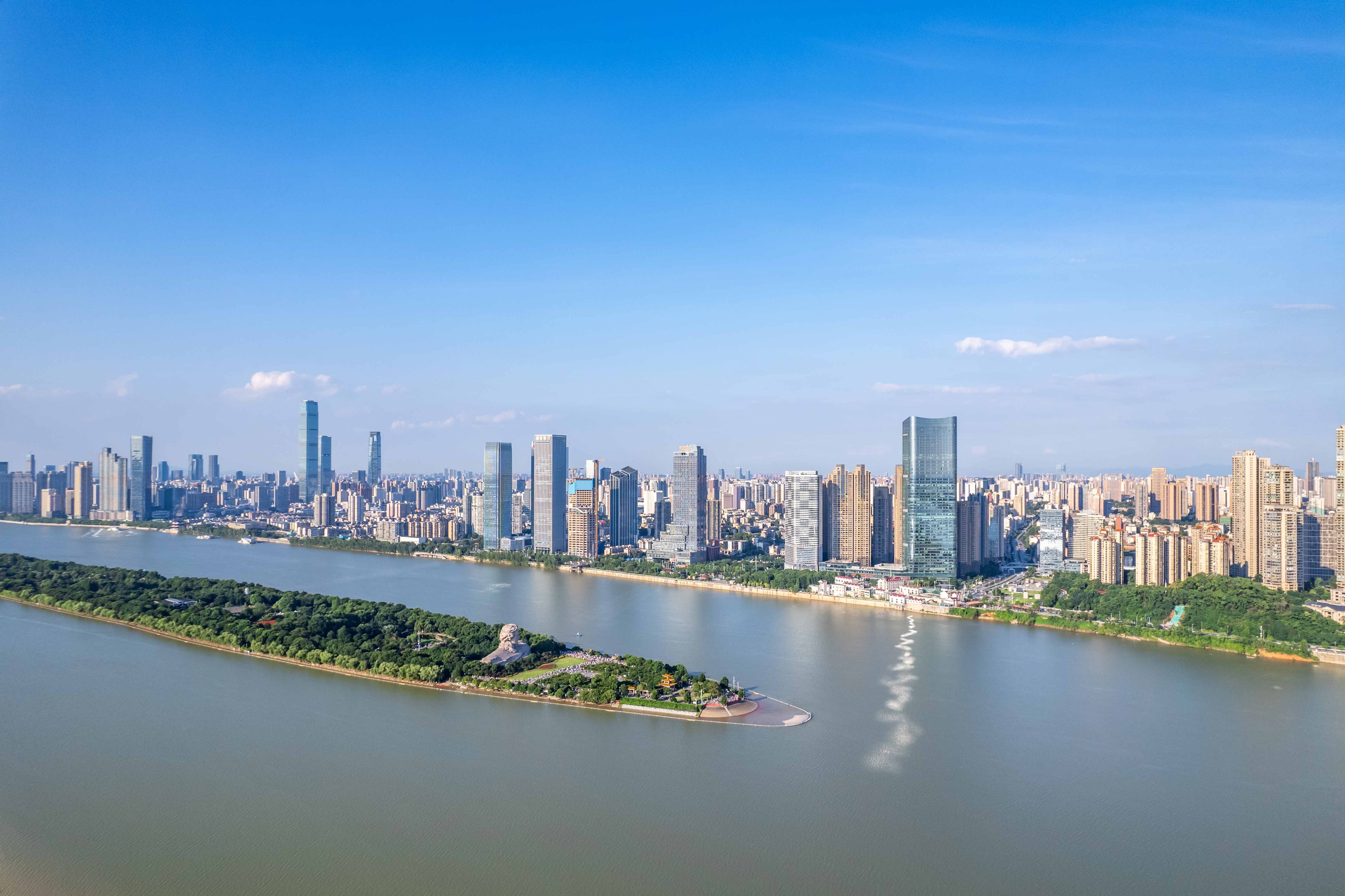 Favorite Wuhan + Zhangjiajie Wulong & Chongqing