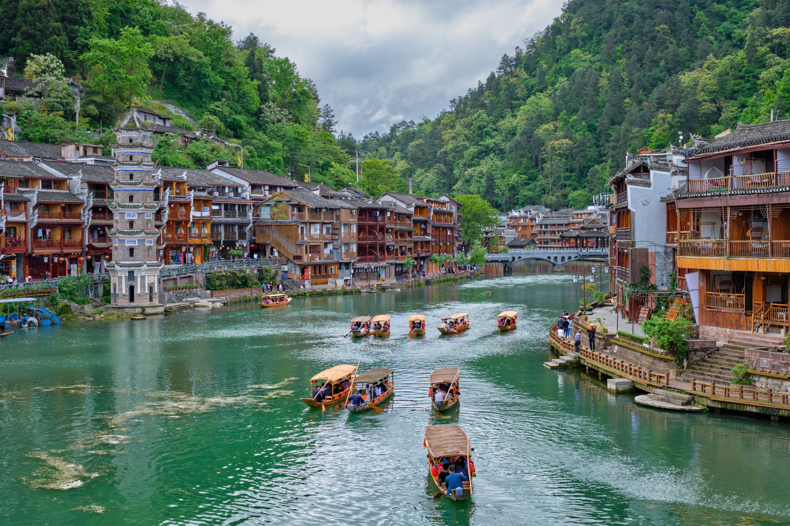 Favorite Wuhan + Zhangjiajie Phoenix Town & Chongqing