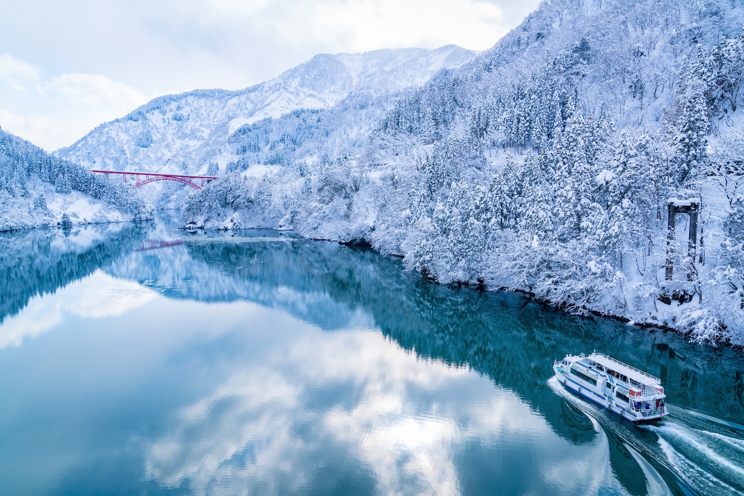 Favorite Central Japan + Shogawa River Cruise & Winter Illumination